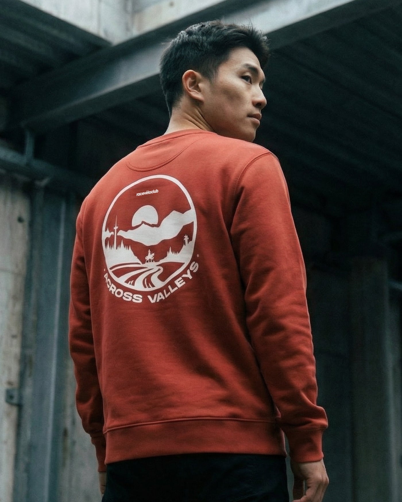 RVC ACROSS VALLEYS SWEATER