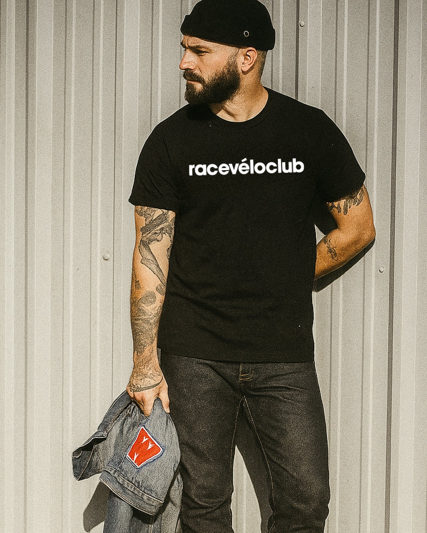 RVC Crew Logo T-Shirt in schwarz